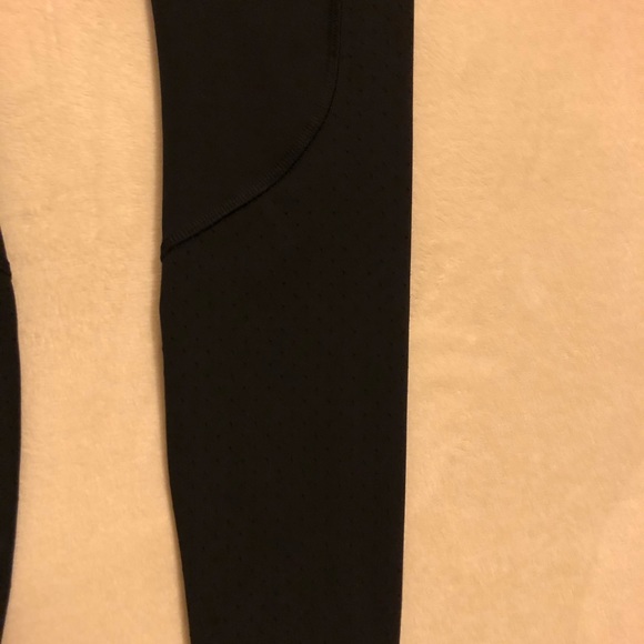 Lululemon tights 4 - Picture 4 of 8